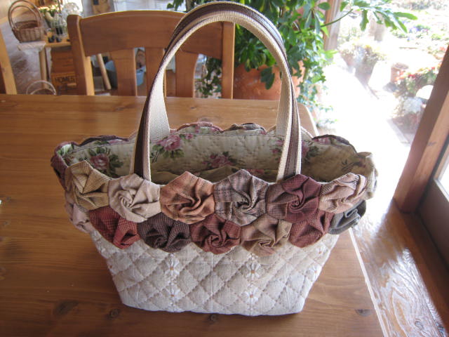 パッチワーク『巻きバラのバッグ』 : スギスイ☆パッチワーク教室
