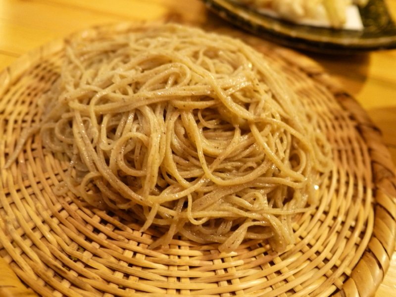 会津馬刺しと白子天ざる蕎麦　【茅ヶ崎　猪口屋 （ちょこや）】_b0153224_2232379.jpg