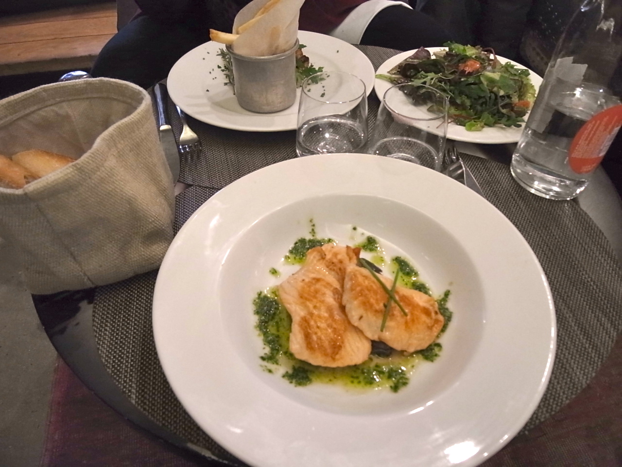 Renoma Café Galerie - レノマ・カフェギャルリー_a0231632_211898.jpg