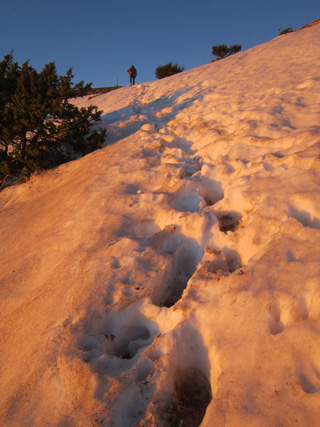 雪山と夕日と湖と_f0234936_6213084.jpg