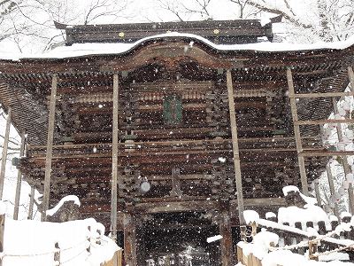 お祭りの準備をしています_a0084753_14464914.jpg