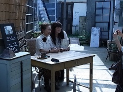 「デポー39」 プロデューサー天沼寿子さんトークショー。。_c0169287_1345374.jpg