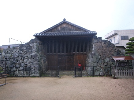萩の街にストーンハウスを見た。_d0087595_14504598.jpg