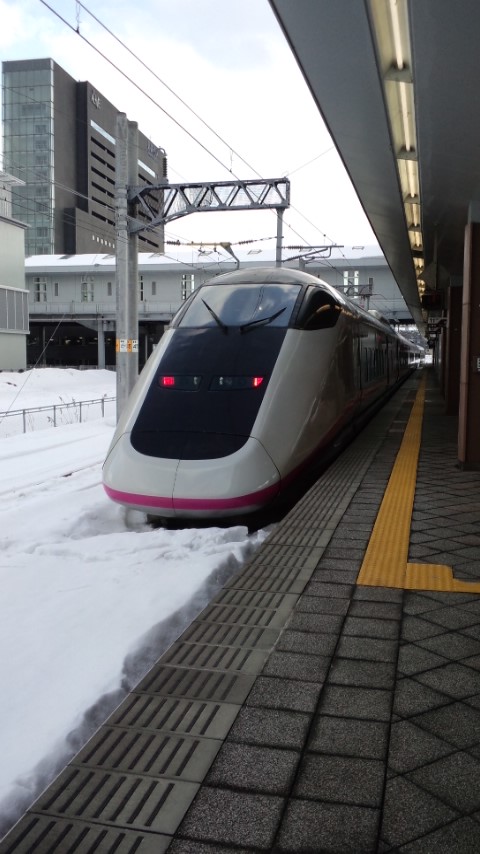 秋田駅です…。_c0238971_1614321.jpg