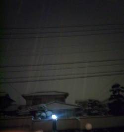 外は雪が降ってます。_e0188087_23182724.jpg