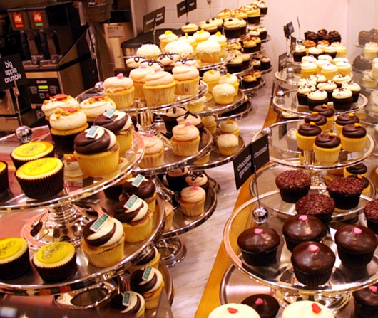 テレビのリアリティ番組でも有名なカップケーキ屋さん、Georgetown Cupcakeのニューヨーク1号店オープン!!!_b0007805_16212071.jpg