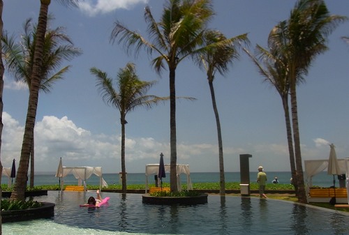 Wet & W Beach @ W Retreat & Spa Bali (\'11年秋)_a0074049_154585.jpg