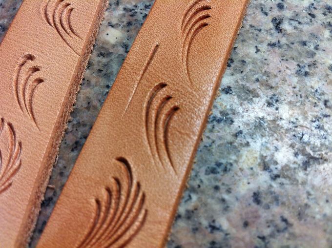 SAAD・ シェリダンカービングフラワー内彫り925ワイドバングル・希少 シェリダンカービング シルバー925 K24（24金）ゴールドプレート