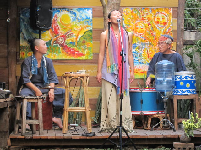 Payaka\'s Opening Events_a0252768_1629681.jpg