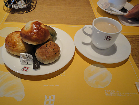 BAQETでご飯_e0230011_17251143.jpg