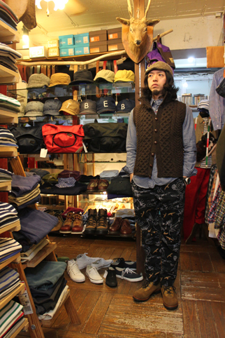 JohnMolloy ♯8269 MOCK VEST×WILD THINGS CLIMBER PRINT CLIMBING PANT_b0102140_1913394.jpg