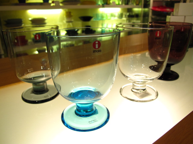 iittala の新しいシリーズ 入りました(♪_♪)_d0182409_19295523.jpg