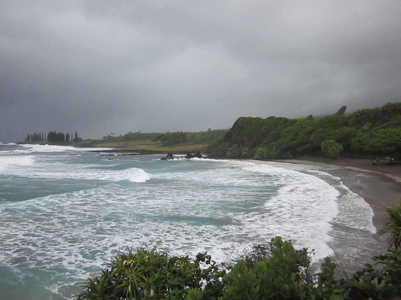 マウイ島：ハナは雨_c0159632_12265176.jpg