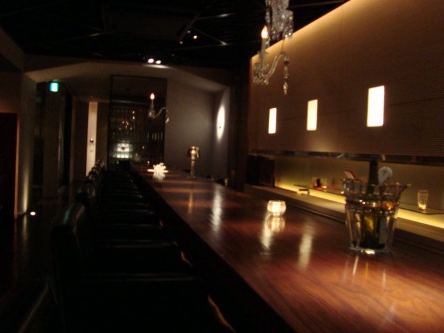 丸の内「B bar」へ行く。_f0232060_19401758.jpg