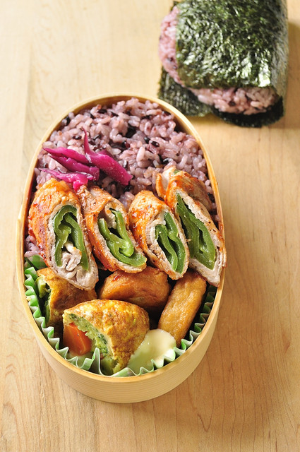 豚肉ピーマン巻き弁当_b0171098_844815.jpg