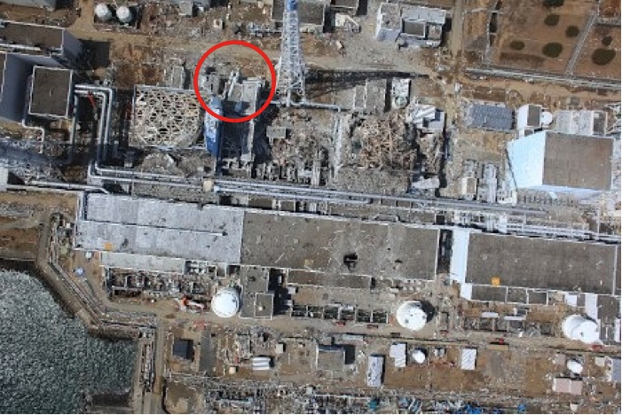 福島第一原発は炎上中なのか?:何かが燃えているように見える??_e0171614_2149244.jpg