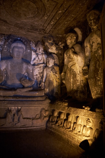 Ajanta : Cave #7_c0141133_3453361.jpg