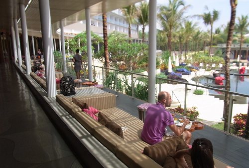 W Loungeで 最後の時間 @ W Retreat & Spa Bali (’11年秋)_a0074049_15343847.jpg
