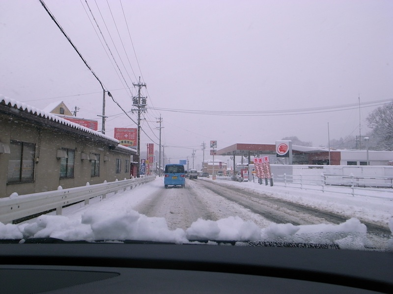 今年最後の雪になるか？_f0108399_22231092.jpg