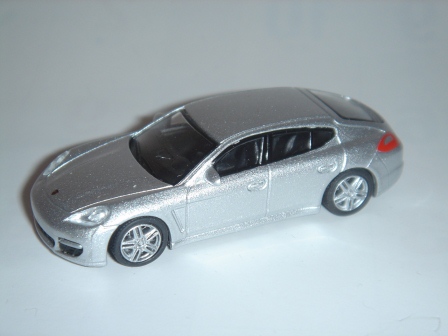 1/87 Schuco PORSCHE Panamera_c0130464_5251726.jpg