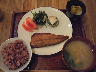 HACOBU KITCHEN(ハコブキッチン)_d0125335_2151764.jpg