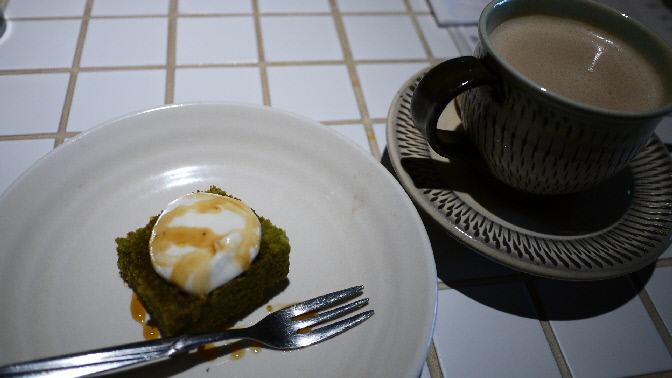 プラスカフェ plus cafe_e0227942_21485886.jpg