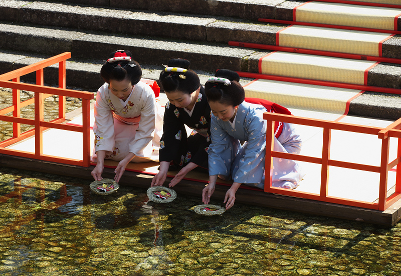 流しびな（下鴨神社）後編_f0155048_23455362.jpg