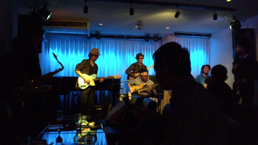 水曜日 今日は中村民江live♪_b0115606_1215346.jpg