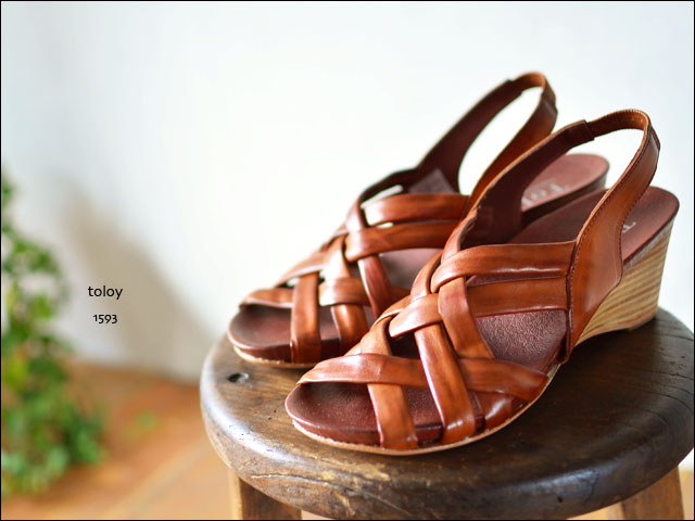 新品 スペイン製 TOLOY トロイ ウエッジソール サンダル 厚底 レザー 渋谷ヒカリエShinQs店】Toloy sandal | Scrap Book [2019.05.01]