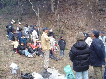 石ジュニアー自然大学（１期生）お別れ遠足　in　孝子の森_c0108460_2183186.jpg