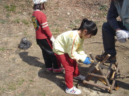 石ジュニアー自然大学（１期生）お別れ遠足　in　孝子の森_c0108460_273210.jpg