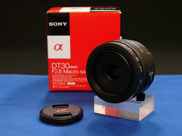 初めてのＳレンズ！・・・ＤＴ３０ｍｍＦ２．８マクロ_d0050693_1048157.jpg