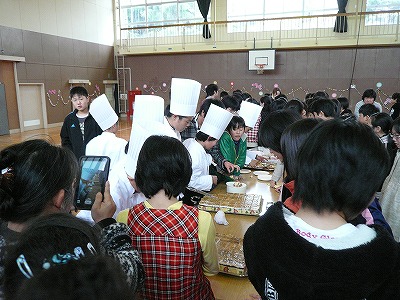◇3月8日(木)今日の館小_b0211757_18685.jpg