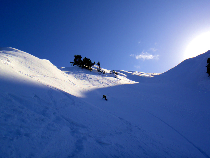 2012/02/29 Backcountry Snowboarding in 野谷荘司山_b0220886_1415668.jpg