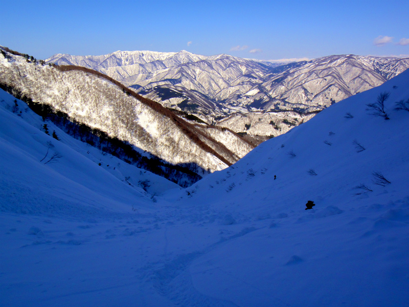 2012/02/29 Backcountry Snowboarding in 野谷荘司山_b0220886_1433454.jpg