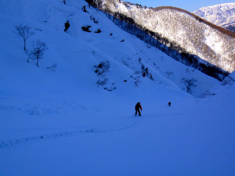 2012/02/29 Backcountry Snowboarding in 野谷荘司山_b0220886_144313.jpg