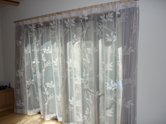 富士見台s邸のカーテン取り付け完了しました マルタスタッフのブログ