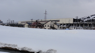 雪が降っています_a0084753_1785446.jpg