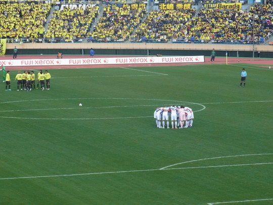 ２０１２－０２　FUJI XEROX SUPER CUP 柏２－１東京 ～負けはしたが今後が楽しみ～　【J特】_e0006700_23355087.jpg