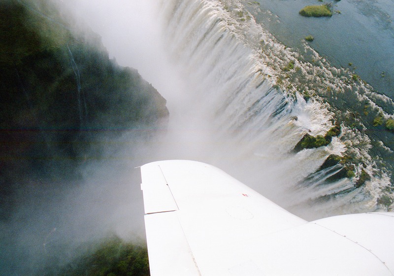 ビクトリアフォールズ 空から眺める 1984年1月～1986年2月 Zambia, Zimbabwe_a0183811_1013147.jpg