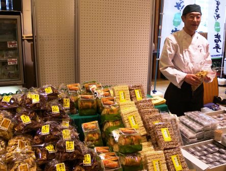 東京で応援しよう!岩手の味、岩泉町の特産品販売中!!_b0206037_1042874.jpg
