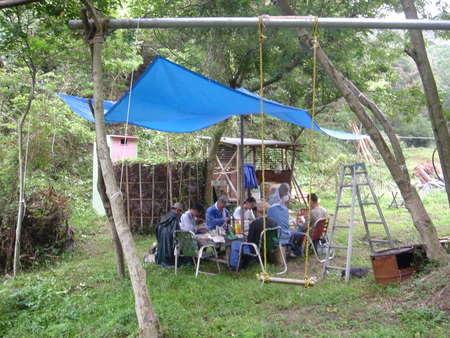 例活動日:ツリーハウス建築中:第5日目_c0108460_23226.jpg