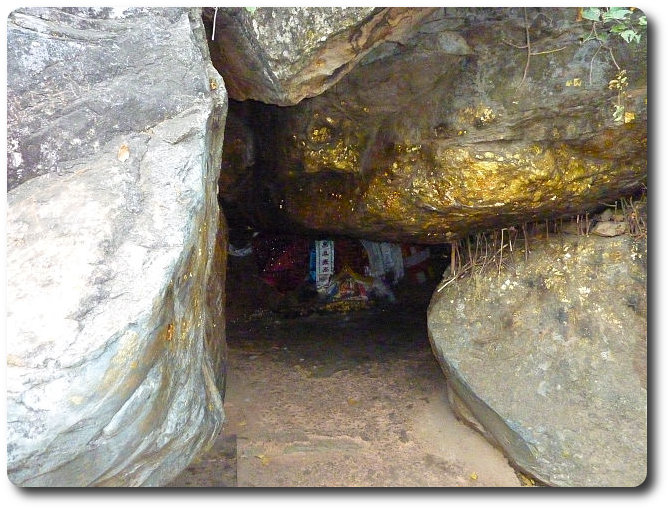 インド仏跡参拝見聞記Ⅲ~霊鷲山編~_d0214907_8335116.jpg