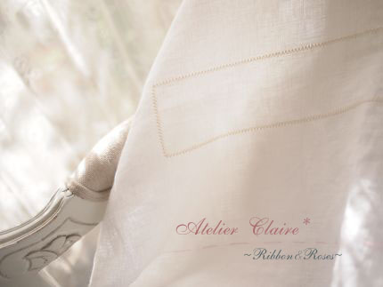 Ribbon&Rosesのテーブルクロス～パンチワークを施す～_a0157409_1018303.jpg
