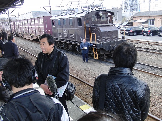 岳南鉄道 貨物運行終了とJRとの接続が良くなる新ダイヤ_f0141310_731401.jpg
