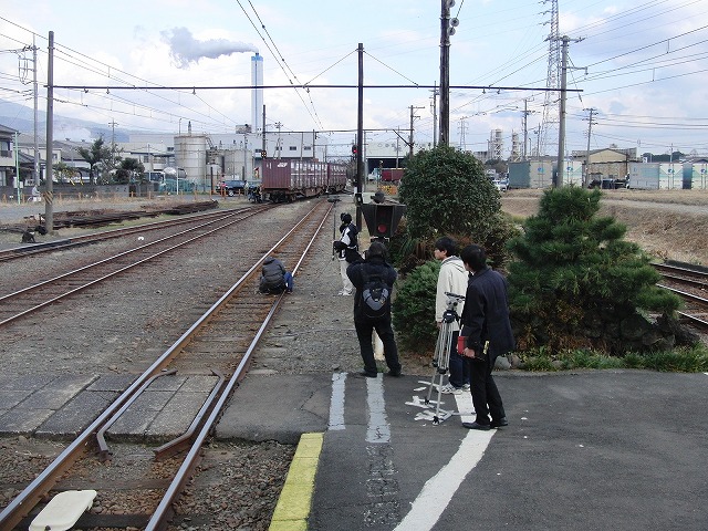 岳南鉄道 貨物運行終了とJRとの接続が良くなる新ダイヤ_f0141310_7314711.jpg