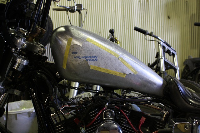 2005FXDL GasTank完成!!_a0110720_1764440.jpg