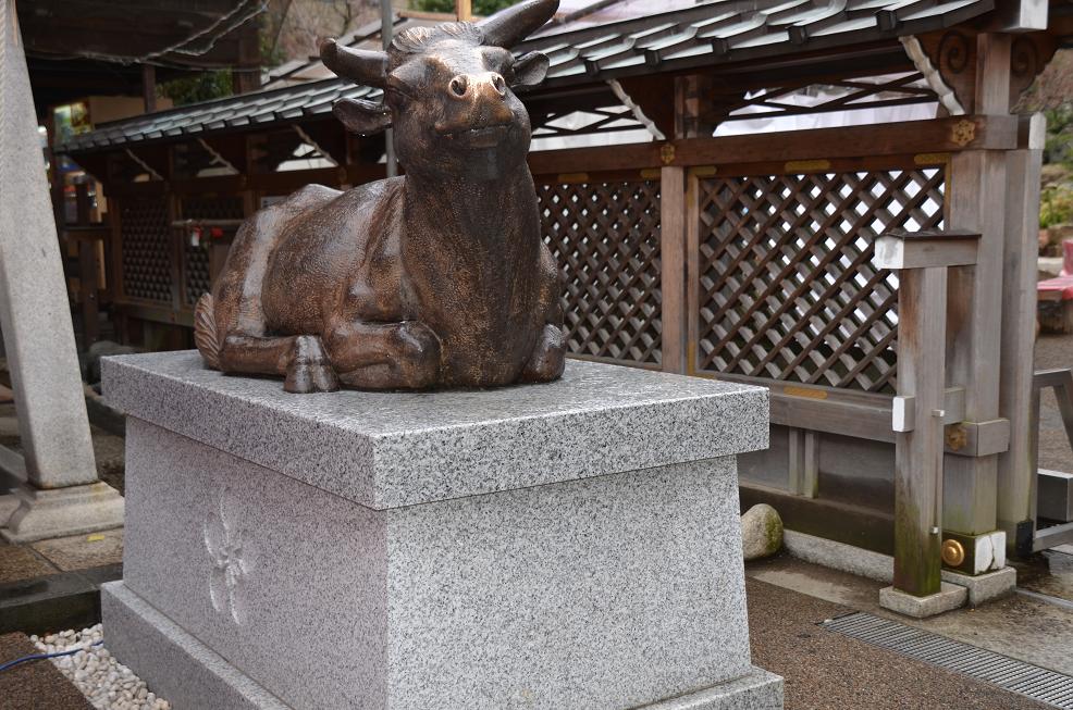 湯島天神様お参り　　　亀岡八幡宮様お参り　　　ナタリー治療日記_f0124830_22274741.jpg