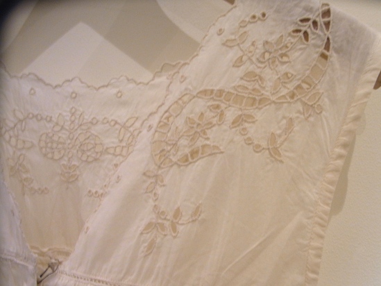 cutwork_b0239875_216291.jpg