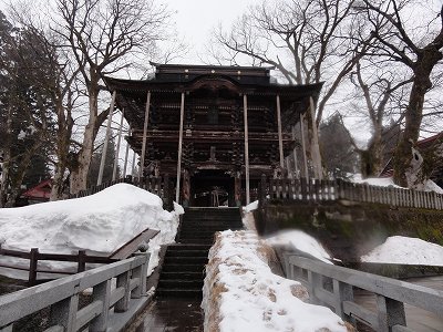 長廊下の雪割り_a0084753_1732893.jpg